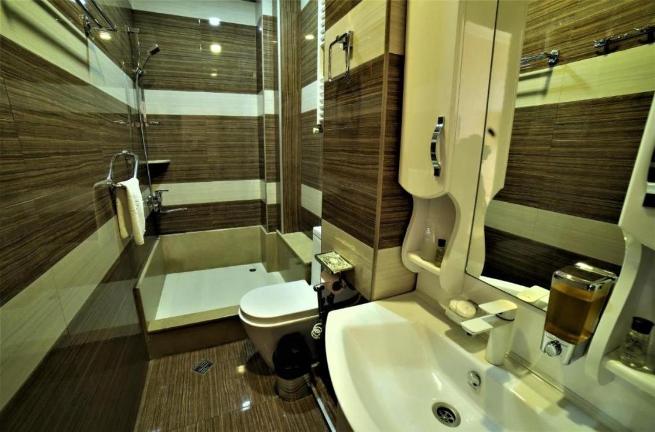 Agava Tbilisi Hotel Ngoại thất bức ảnh